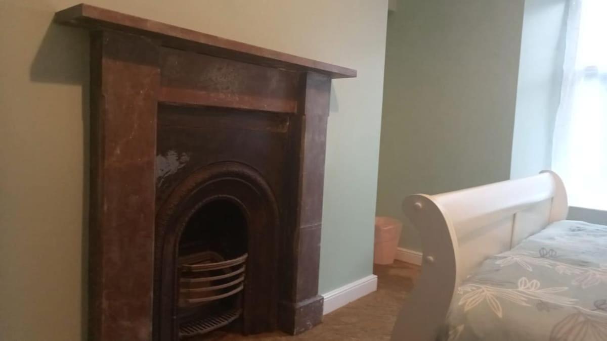 Holiday home Grade Ii Listed Victorian House Sleeps 8, 4 Bedrooms *