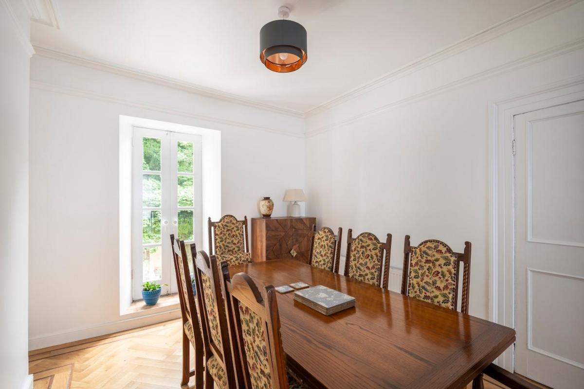 Holiday home Grade Ii Listed Victorian House Sleeps 8, 4 Bedrooms *